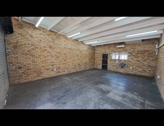 51M² WORKSHOP TO LET IN RICHARDS BAY CENTRAL